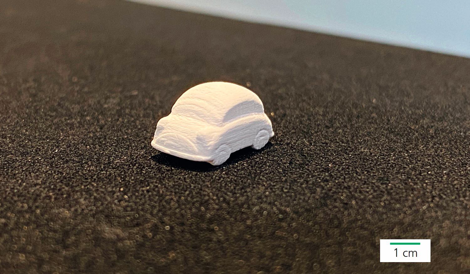 Demonstrator aus Keramik, hergestellt mithilfe des schlickerbasierten 3D-Druck-Prozesses (Quelle: Fraunhofer IGCV)